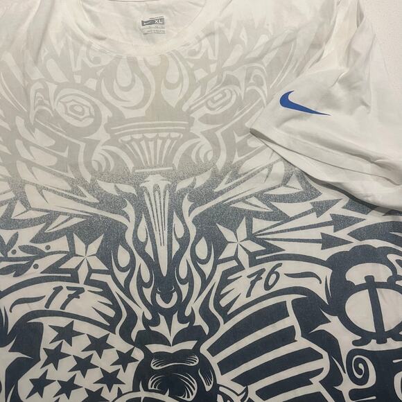 Nike 2008 Olympic United We Raise Men XL Fit Dry Tribal - Picture 1 of 5